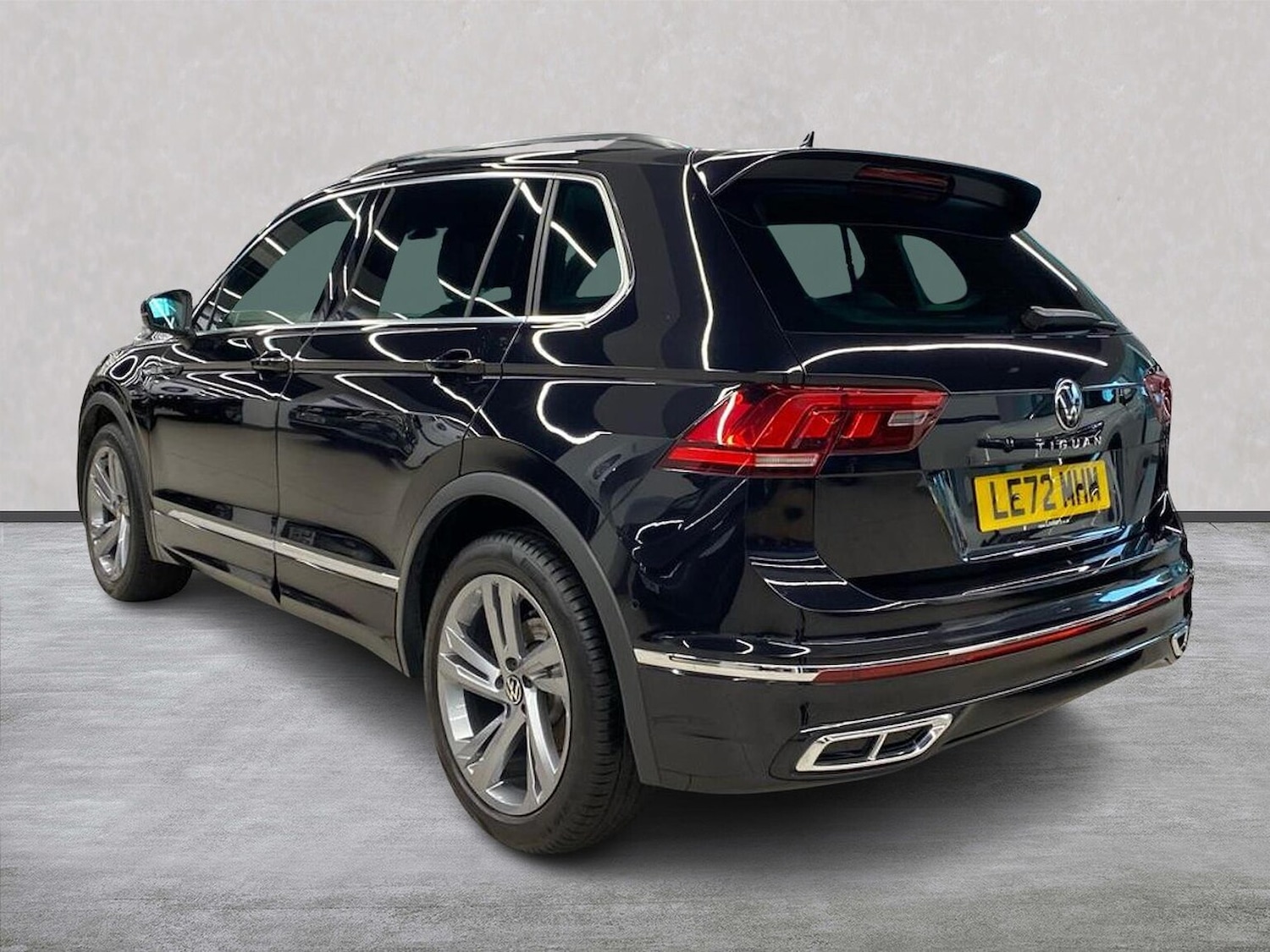 Used Volkswagen Tiguan 2023 for sale - 76735612: Photo 2