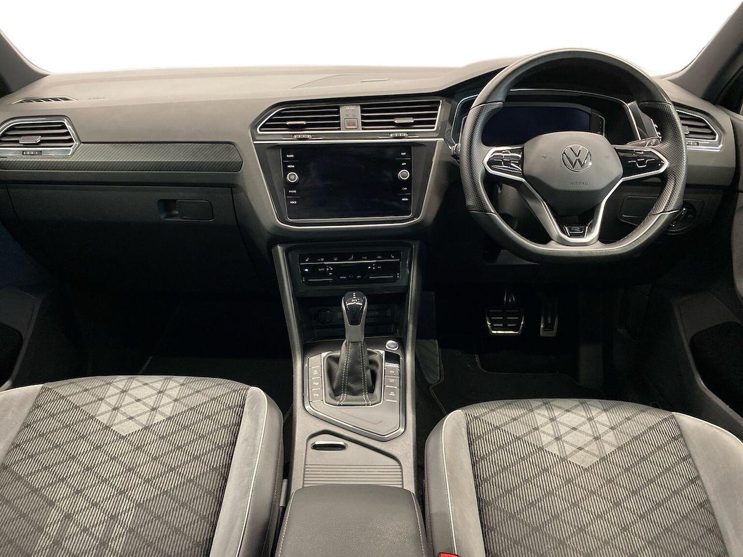 Used Volkswagen Tiguan 2023 for sale - 76735612: Photo 8