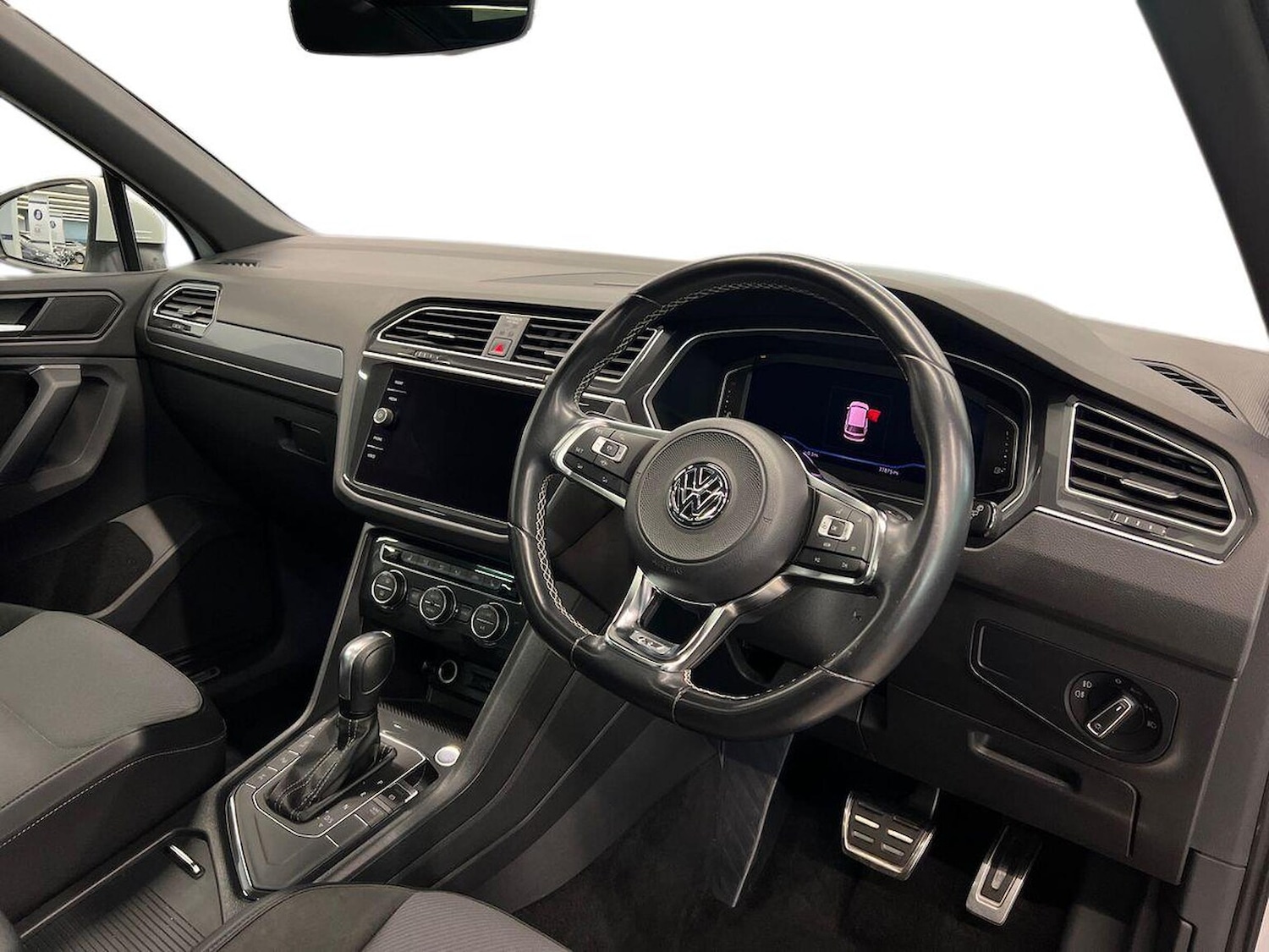 Used Volkswagen Tiguan 2020 for sale - 76046056: Photo 15