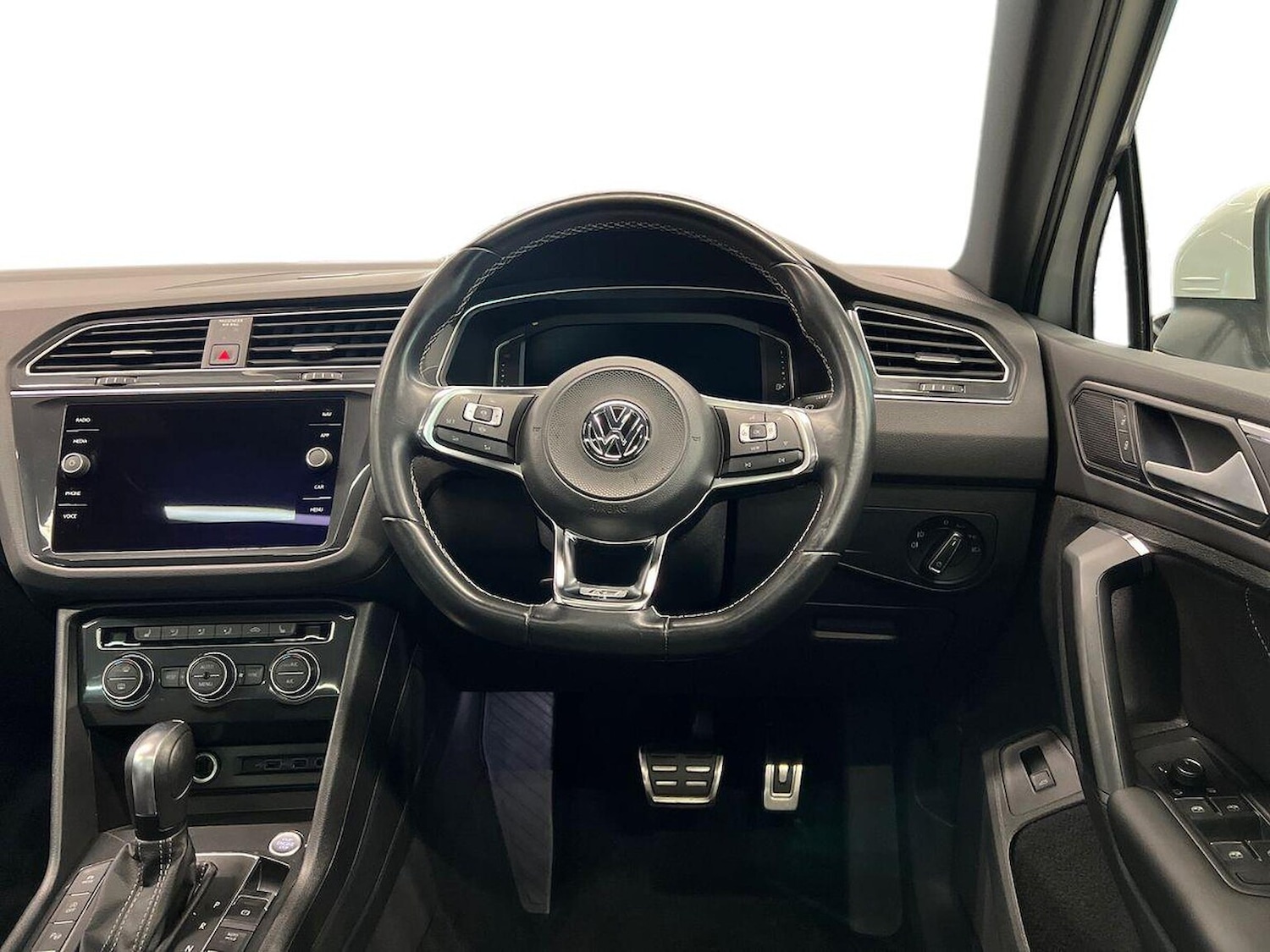 Used Volkswagen Tiguan 2020 for sale - 76046056: Photo 9