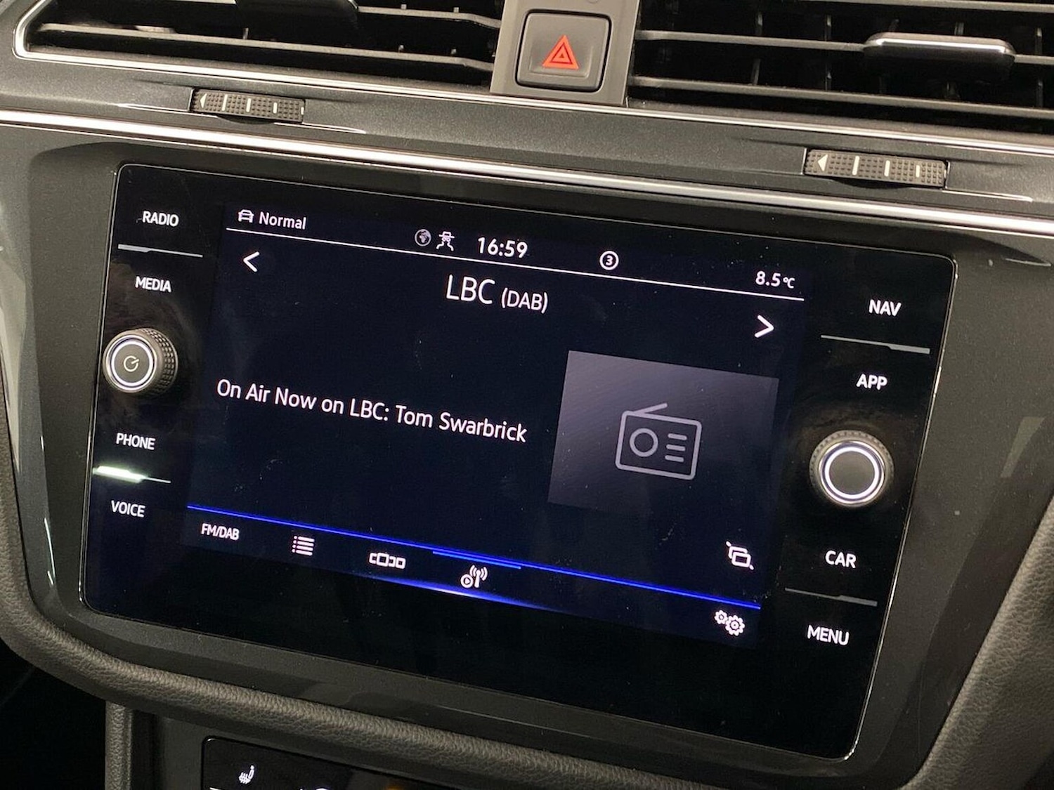 Used Volkswagen Tiguan 2022 for sale - 77567677: Photo 11