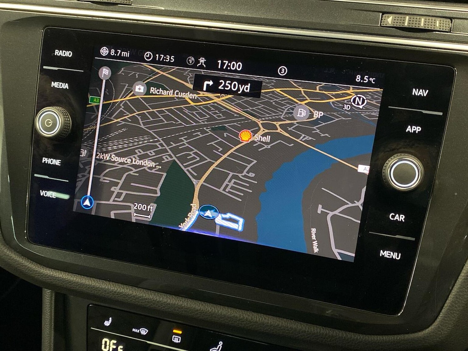 Used Volkswagen Tiguan 2022 for sale - 77567677: Photo 24