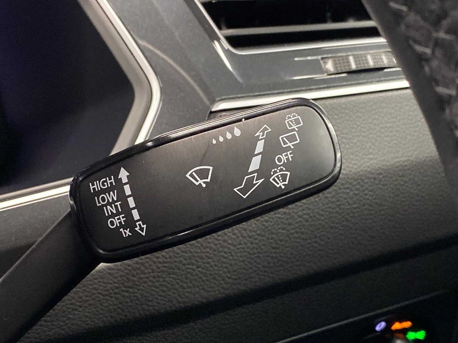 Used Volkswagen Tiguan 2022 for sale - 77567677: Photo 28