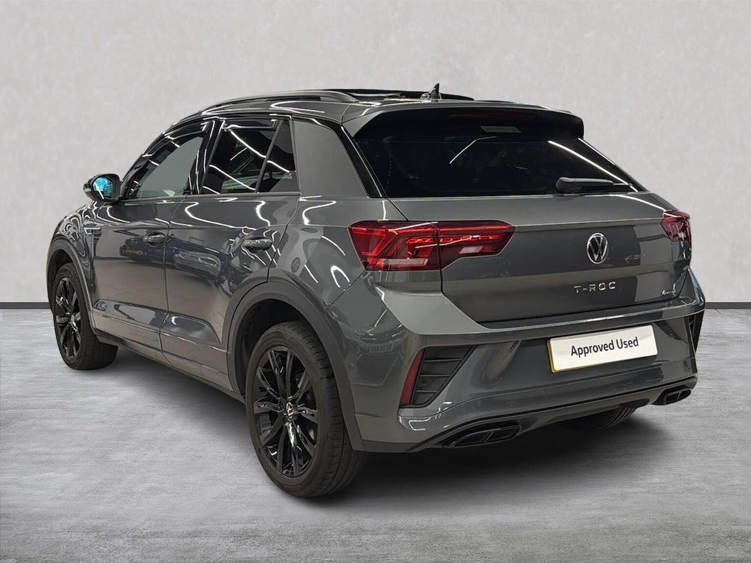 Used Volkswagen T-Roc 2024 for sale - 76380296: Photo 2