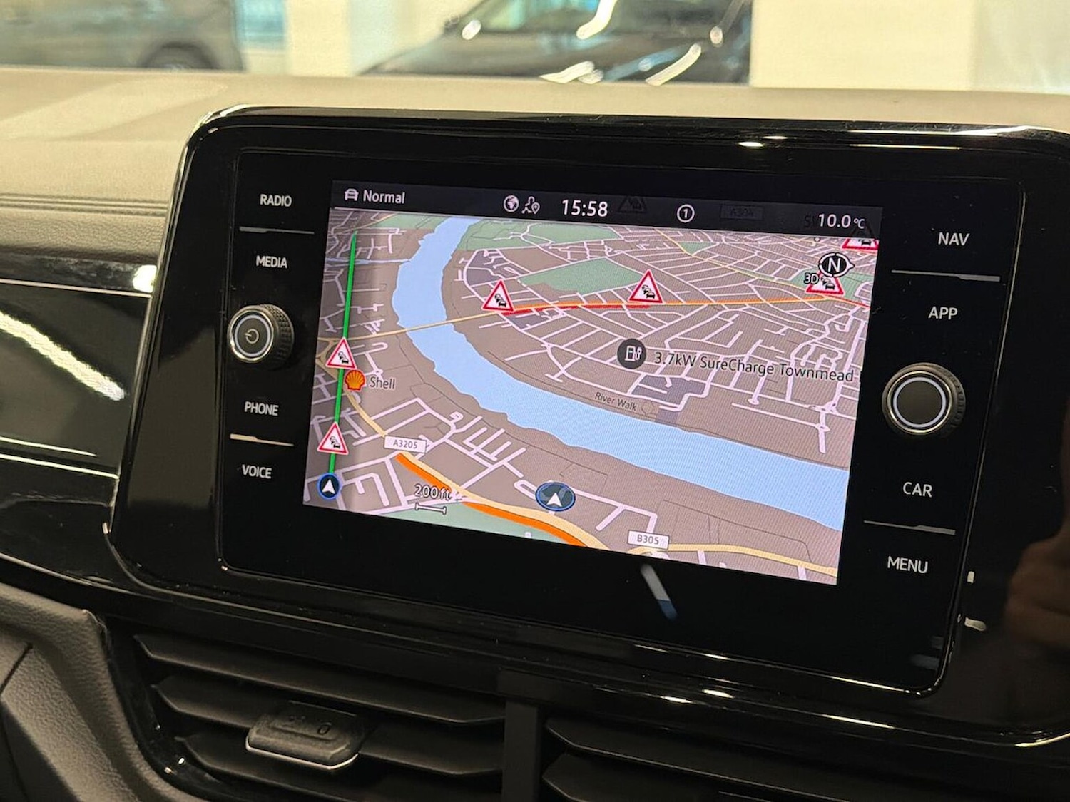 Used Volkswagen T-Roc 2024 for sale - 76380296: Photo 24