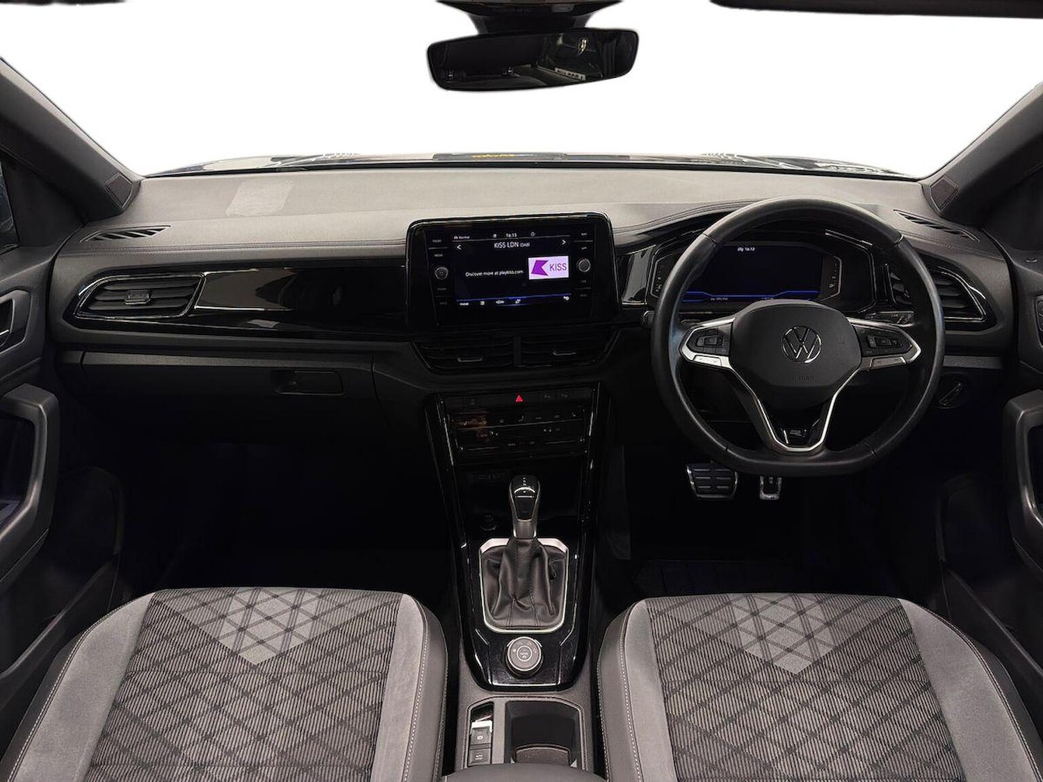 Used Volkswagen T-Roc 2024 for sale - 76380296: Photo 8