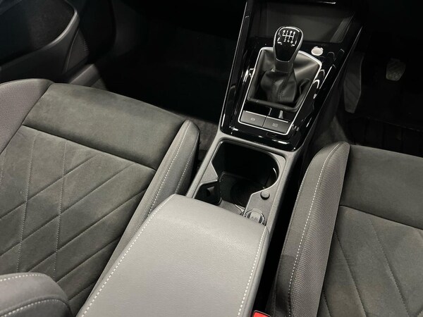 Used Volkswagen Golf 2023 for sale - 75994991: Photo 13