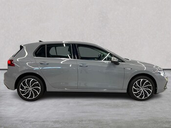 Used Volkswagen Golf 2023 for sale - 75994991: Photo 3