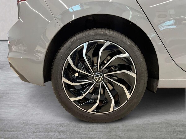 Used Volkswagen Golf 2023 for sale - 75994991: Photo 6