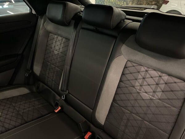 Used Volkswagen T-Roc 2024 for sale - 75616119: Photo 16