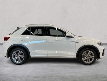 Used Volkswagen T-Roc 2024 for sale - 75616119: Photo