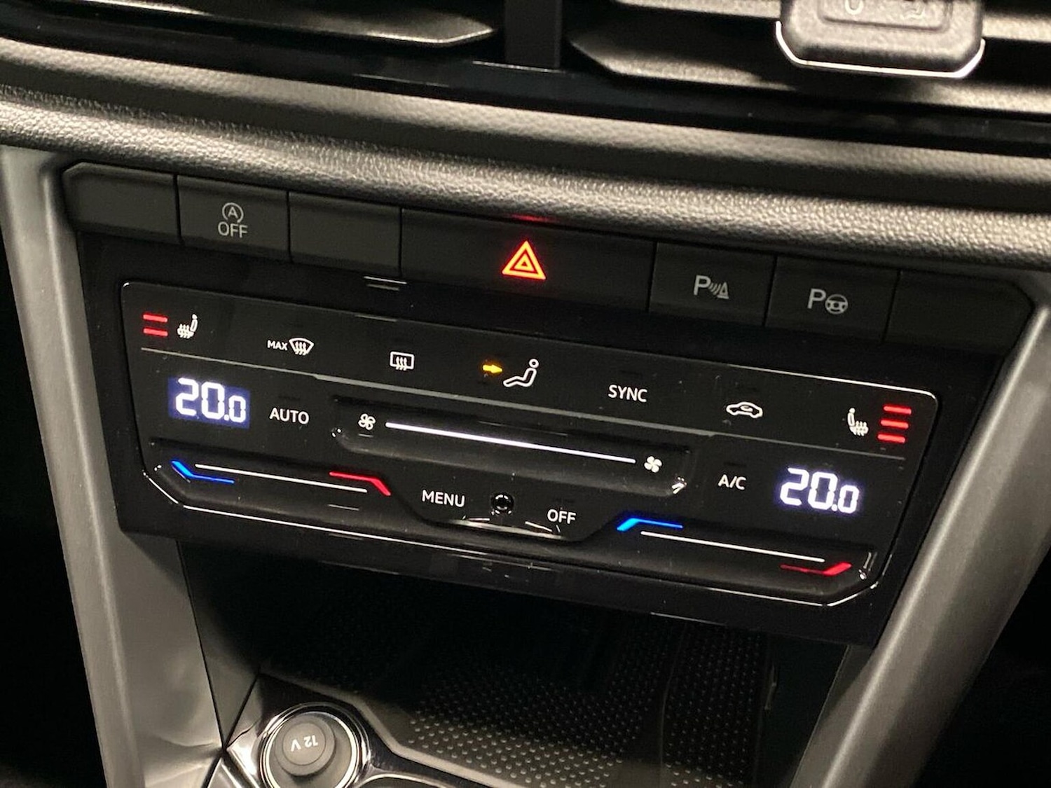 Used Volkswagen T-Roc 2026 for sale - 77896313: Photo 12