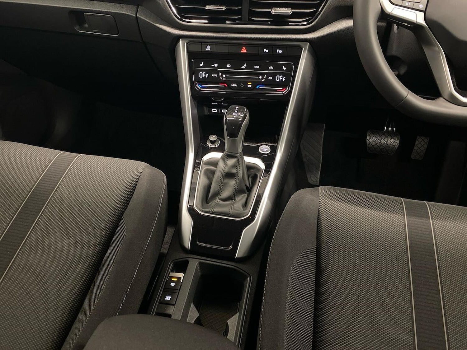 Used Volkswagen T-Roc 2026 for sale - 77896313: Photo 13