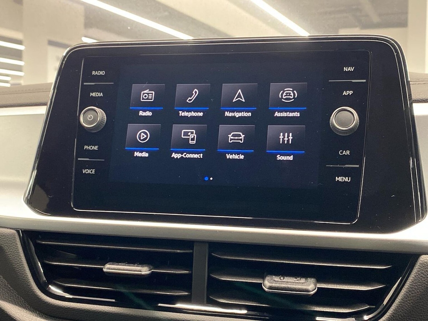 Used Volkswagen T-Roc 2026 for sale - 77896313: Photo 24