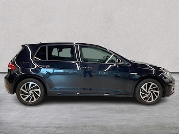 Used Volkswagen Golf 2019 for sale - 75731085: Photo