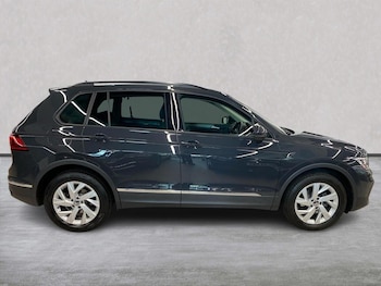 Used Volkswagen Tiguan 2023 for sale - 78903511: Photo