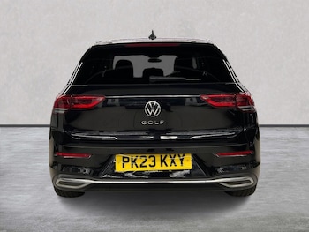 Used Volkswagen Golf 2023 for sale - 77701370: Photo