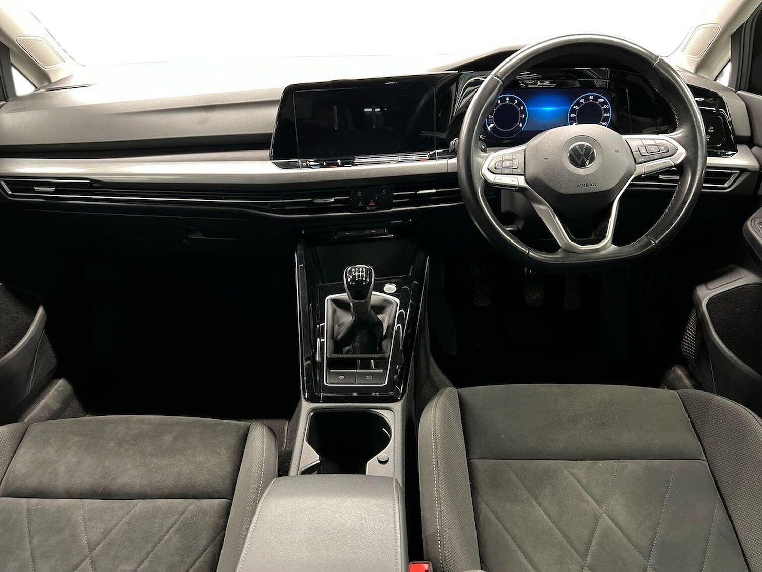 Used Volkswagen Golf 2023 for sale - 77701370: Photo 8