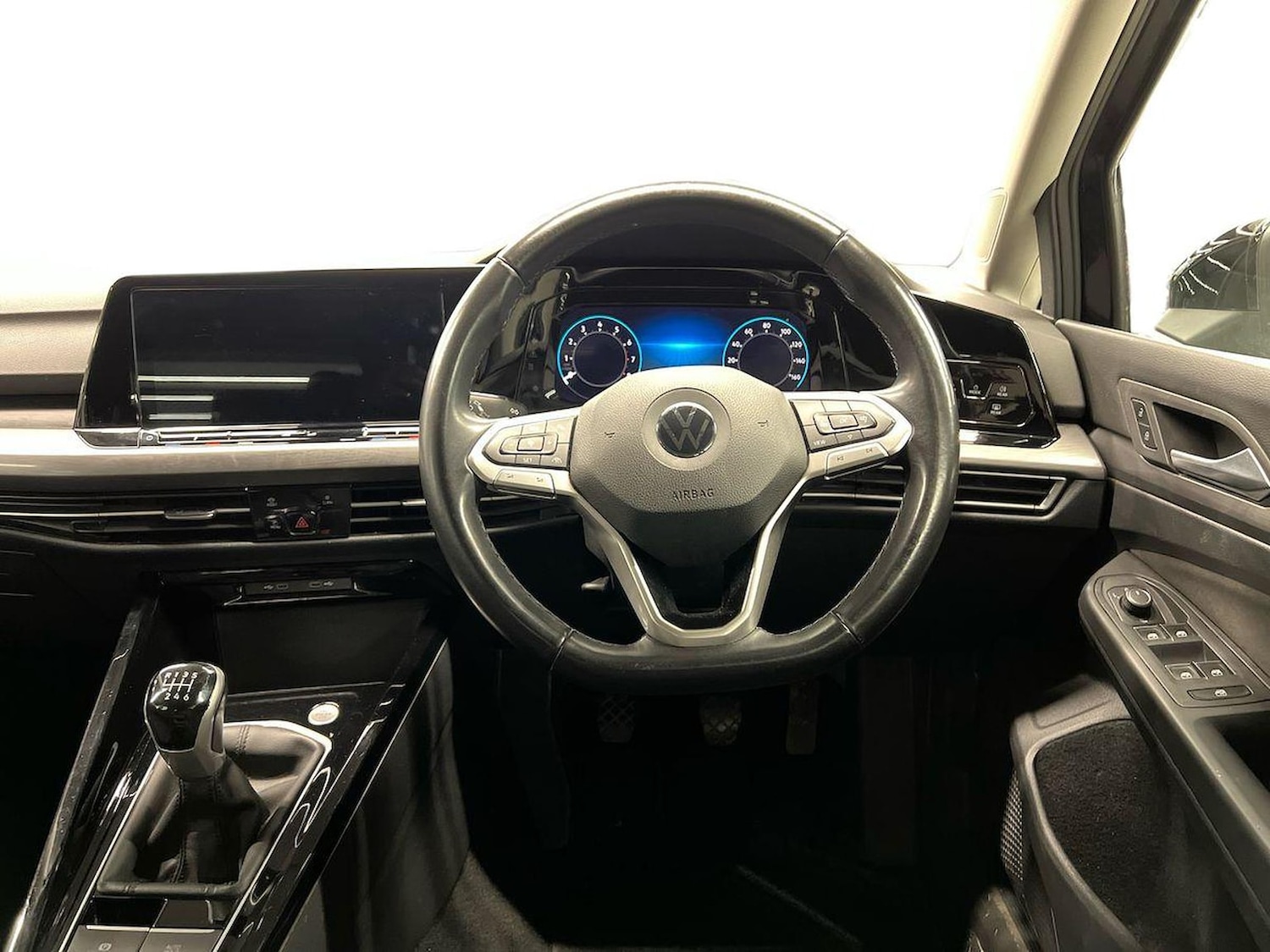 Used Volkswagen Golf 2023 for sale - 77701370: Photo 9