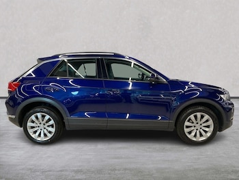 Used Volkswagen T-Roc 2020 for sale - 79187558: Photo