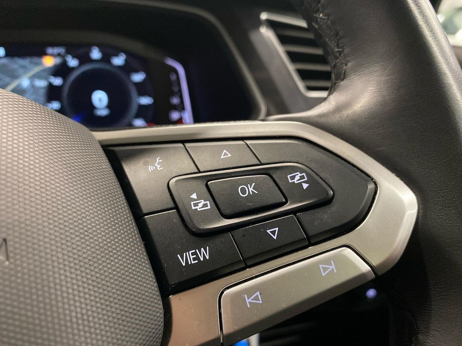 Used Volkswagen Tiguan Allspace 2024 for sale - 76837126: Photo 24