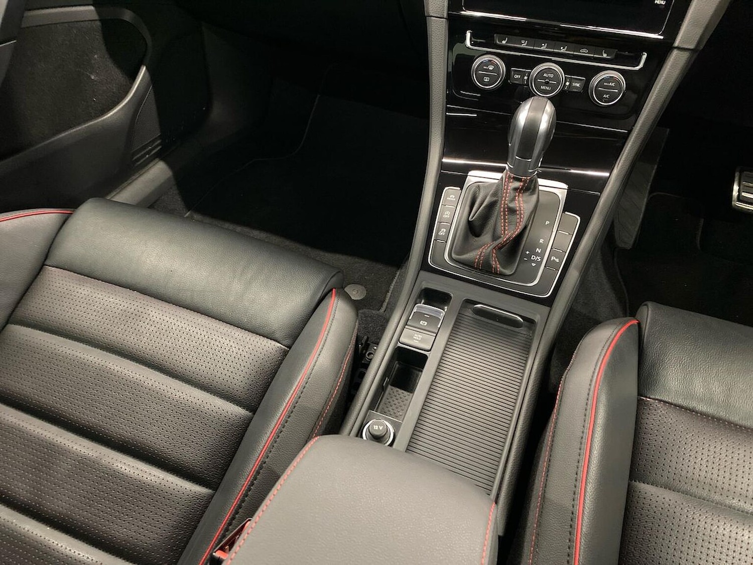 Used Volkswagen Golf 2018 for sale - 76396901: Photo 13