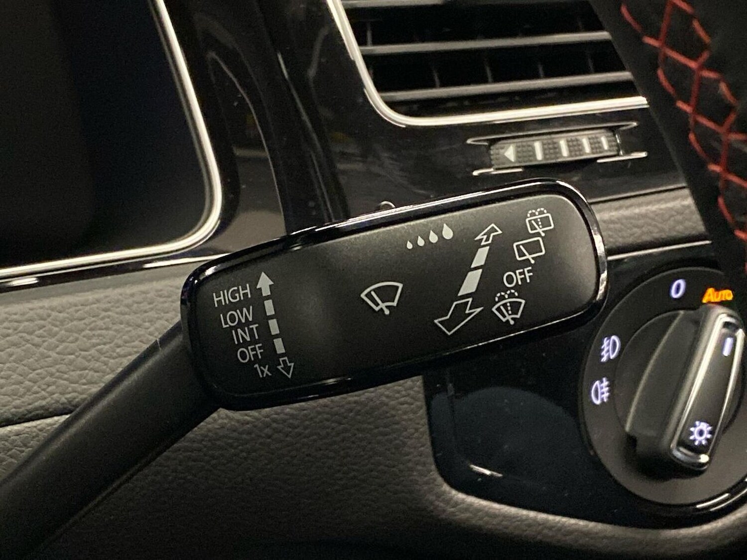 Used Volkswagen Golf 2018 for sale - 76396901: Photo 27