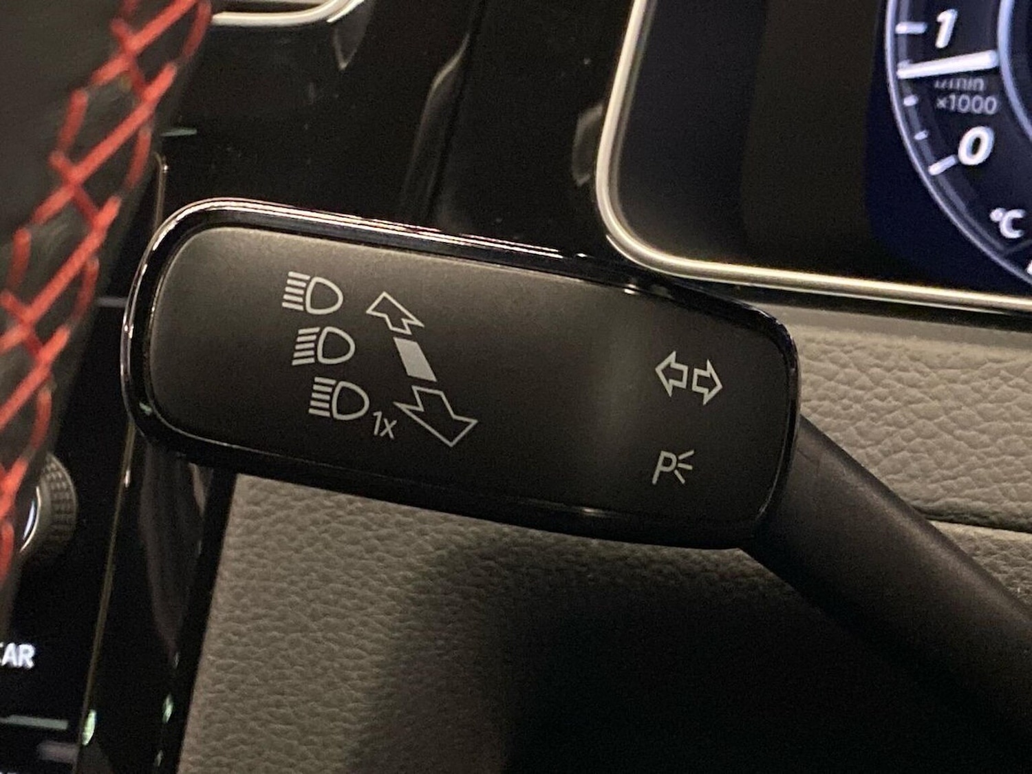 Used Volkswagen Golf 2018 for sale - 76396901: Photo 28