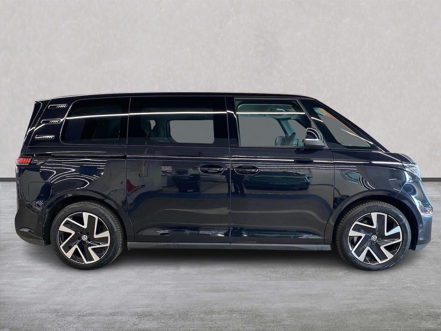 Used Volkswagen ID.Buzz 2024 for sale - 78194779: Photo 3