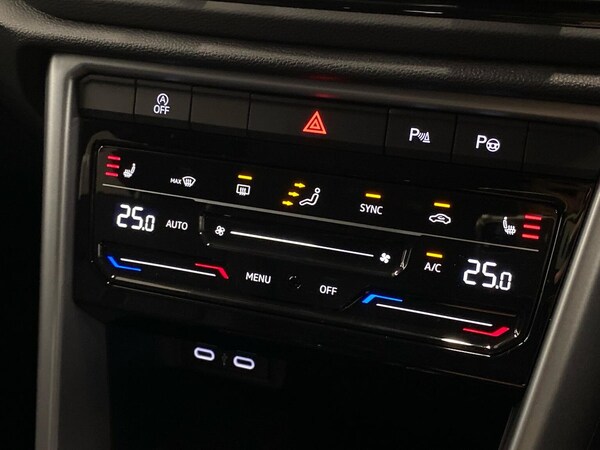 Used Volkswagen T-Roc 2025 for sale - 76219191: Photo 12