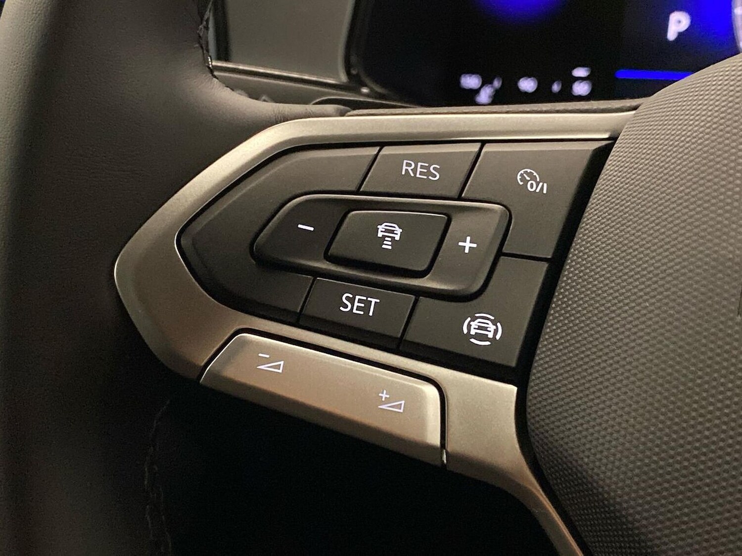 Used Volkswagen T-Roc 2025 for sale - 76219191: Photo 26