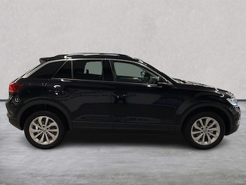 Used Volkswagen T-Roc 2025 for sale - 76219191: Photo 3