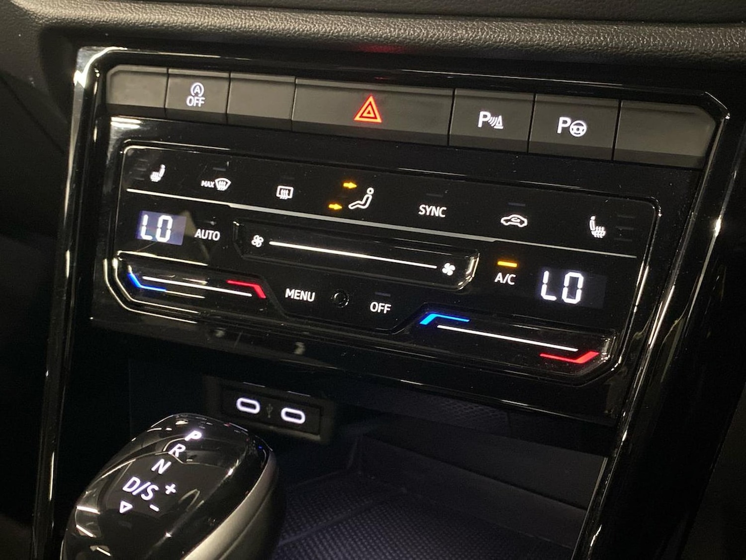 Used Volkswagen T-Roc 2022 for sale - 76807527: Photo 12