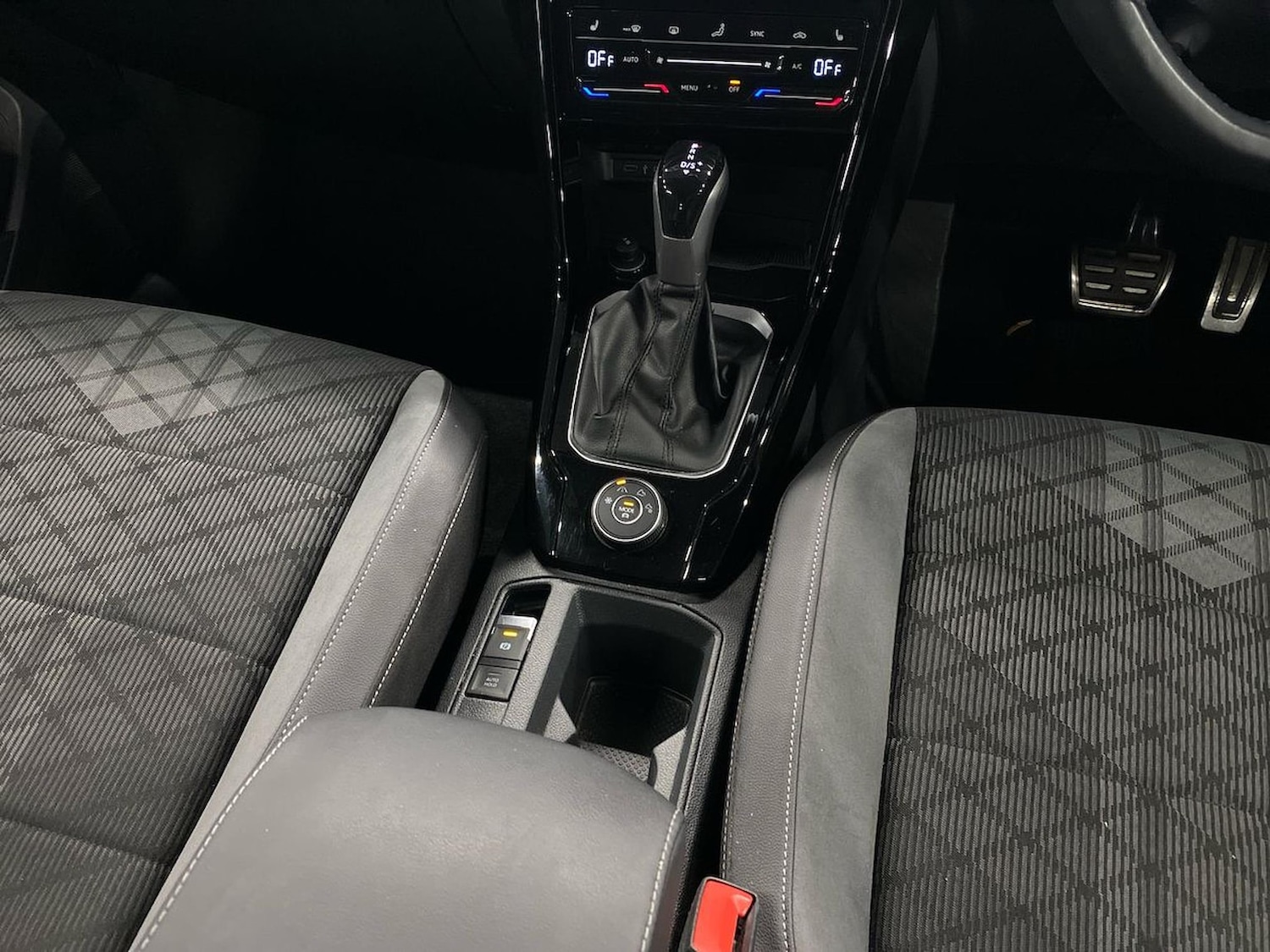 Used Volkswagen T-Roc 2022 for sale - 76807527: Photo 13