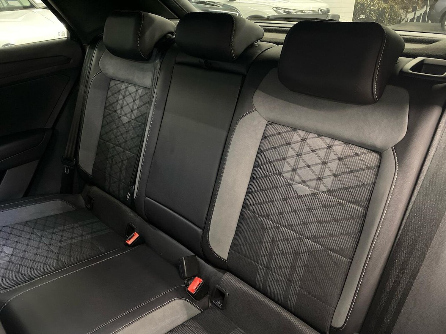 Used Volkswagen T-Roc 2022 for sale - 76807527: Photo 16