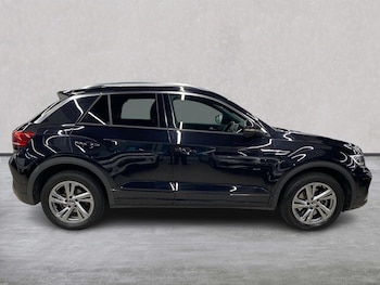 Used Volkswagen T-Roc 2022 for sale - 76807527: Photo