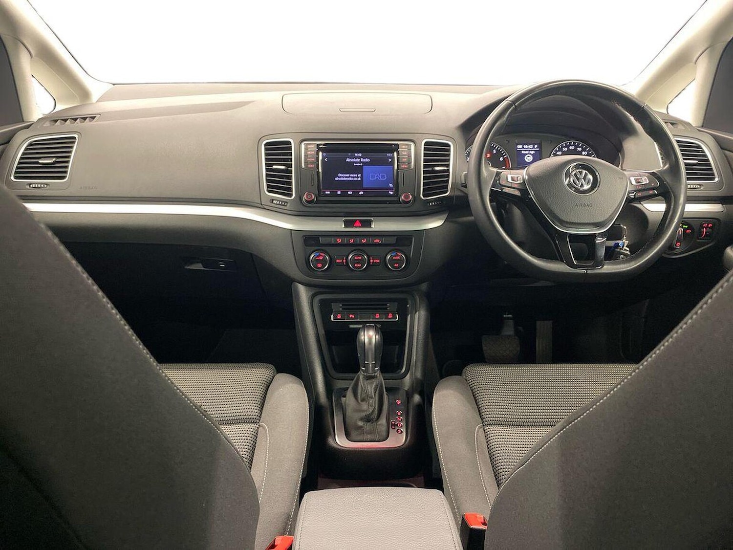 Used Volkswagen Sharan 2019 for sale - 77059819: Photo 10