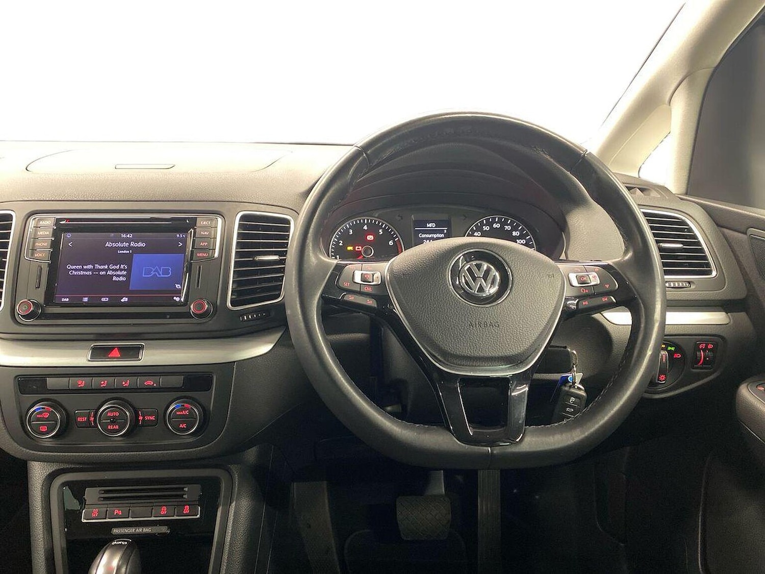 Used Volkswagen Sharan 2019 for sale - 77059819: Photo 11