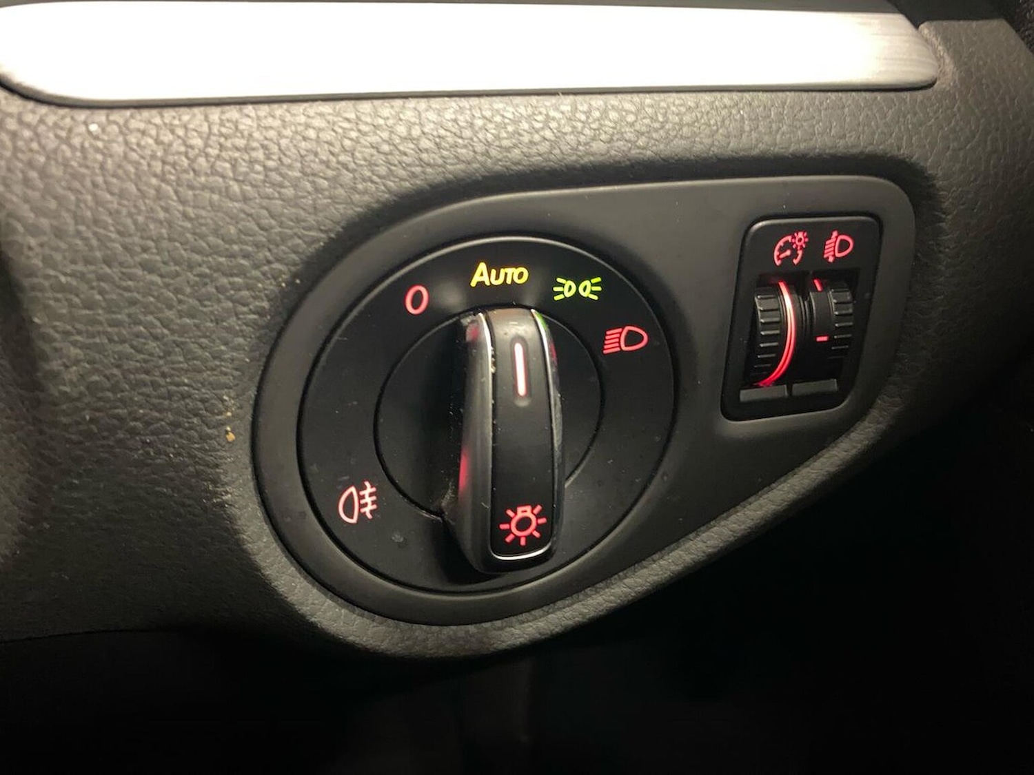 Used Volkswagen Sharan 2019 for sale - 77059819: Photo 24