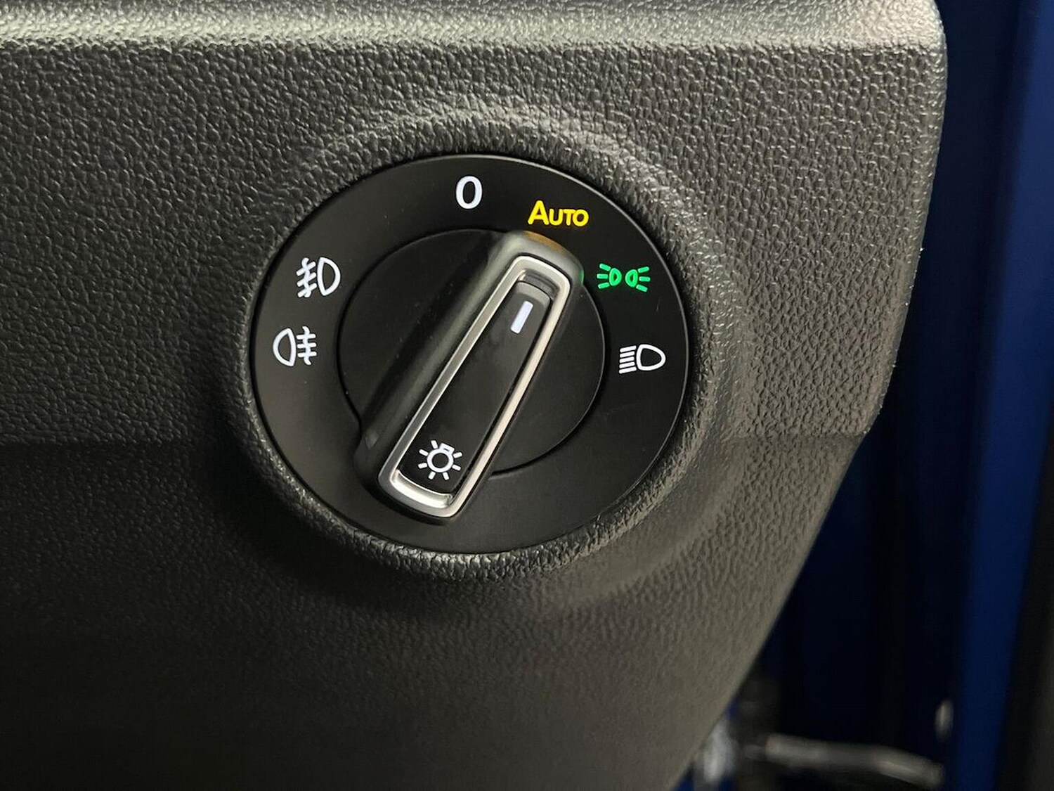 Used Volkswagen T-Roc 2019 for sale - 78195072: Photo 24