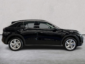 Used Volkswagen T-Roc 2026 for sale - 78776166: Photo