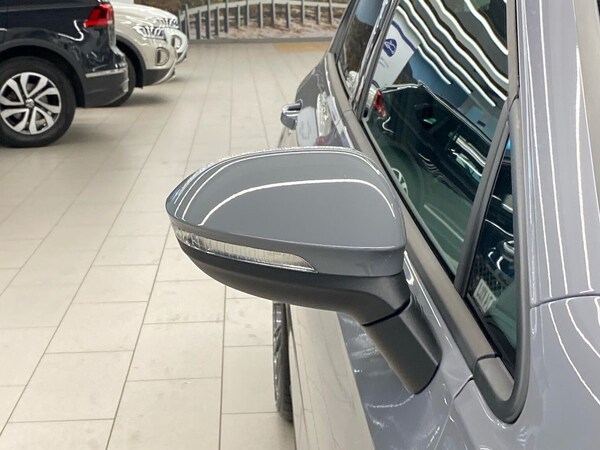 Used Volkswagen Golf 2024 for sale - 76182443: Photo 34