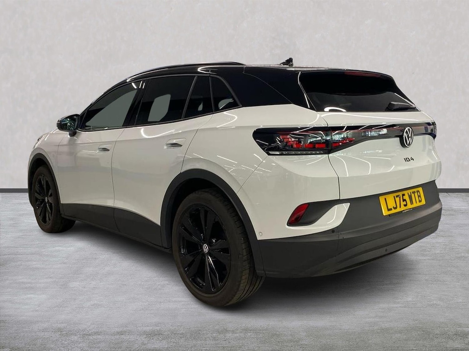 Used Volkswagen ID.4 2026 for sale - 77901594: Photo 2