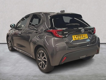 Used Toyota Yaris 2023 for sale - 78194842: Photo