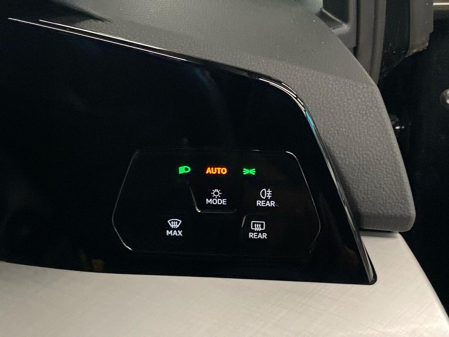 Used Volkswagen Golf 2024 for sale - 76736708: Photo 25