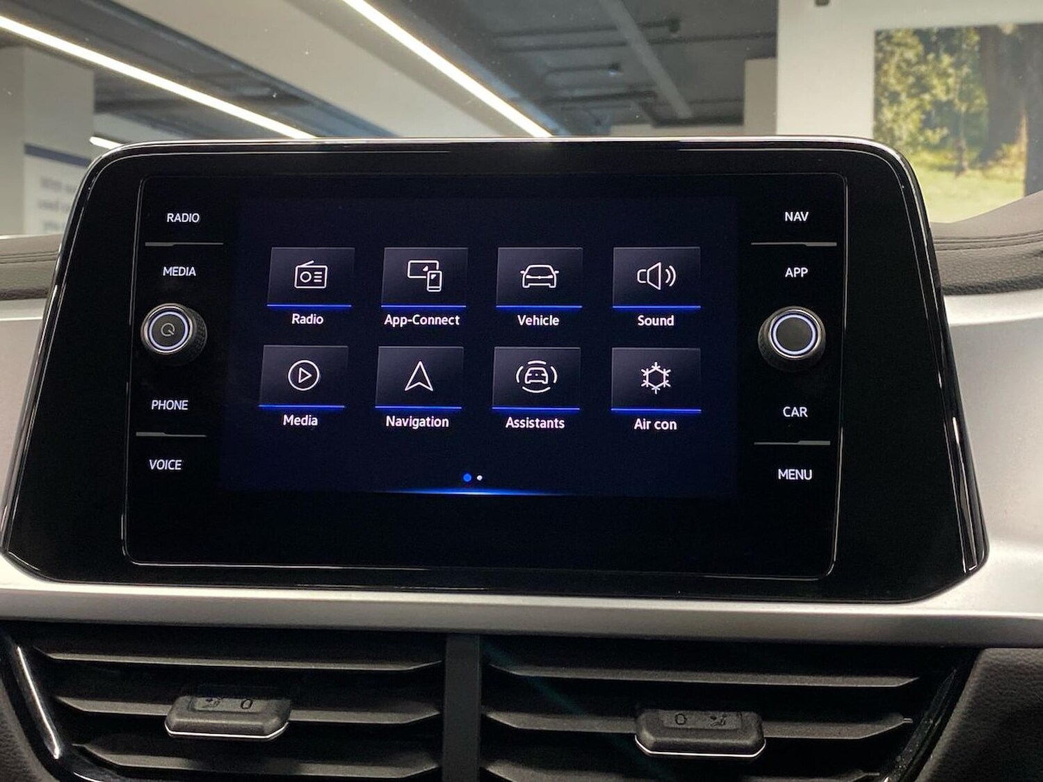 Used Volkswagen T-Roc 2023 for sale - 78195283: Photo 11