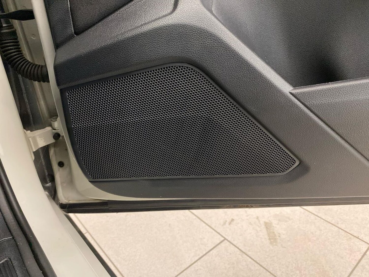 Used Volkswagen T-Roc 2023 for sale - 78195283: Photo 28