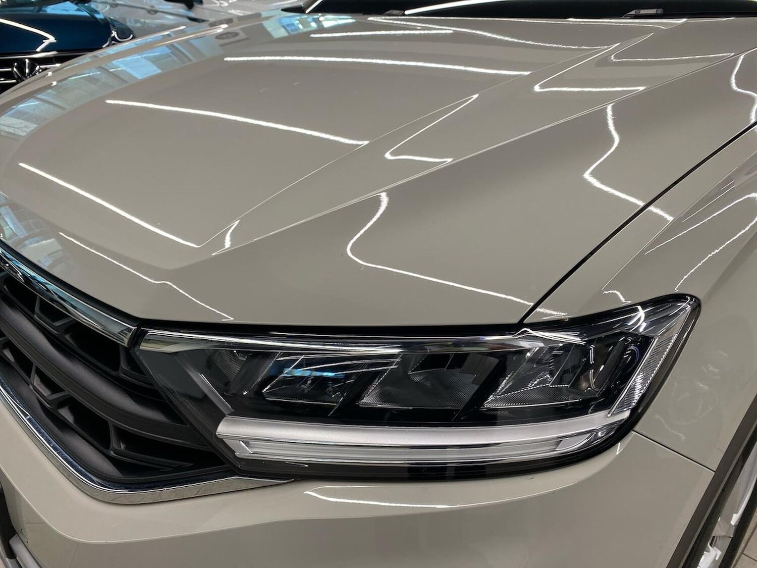 Used Volkswagen T-Roc 2023 for sale - 78195283: Photo 29