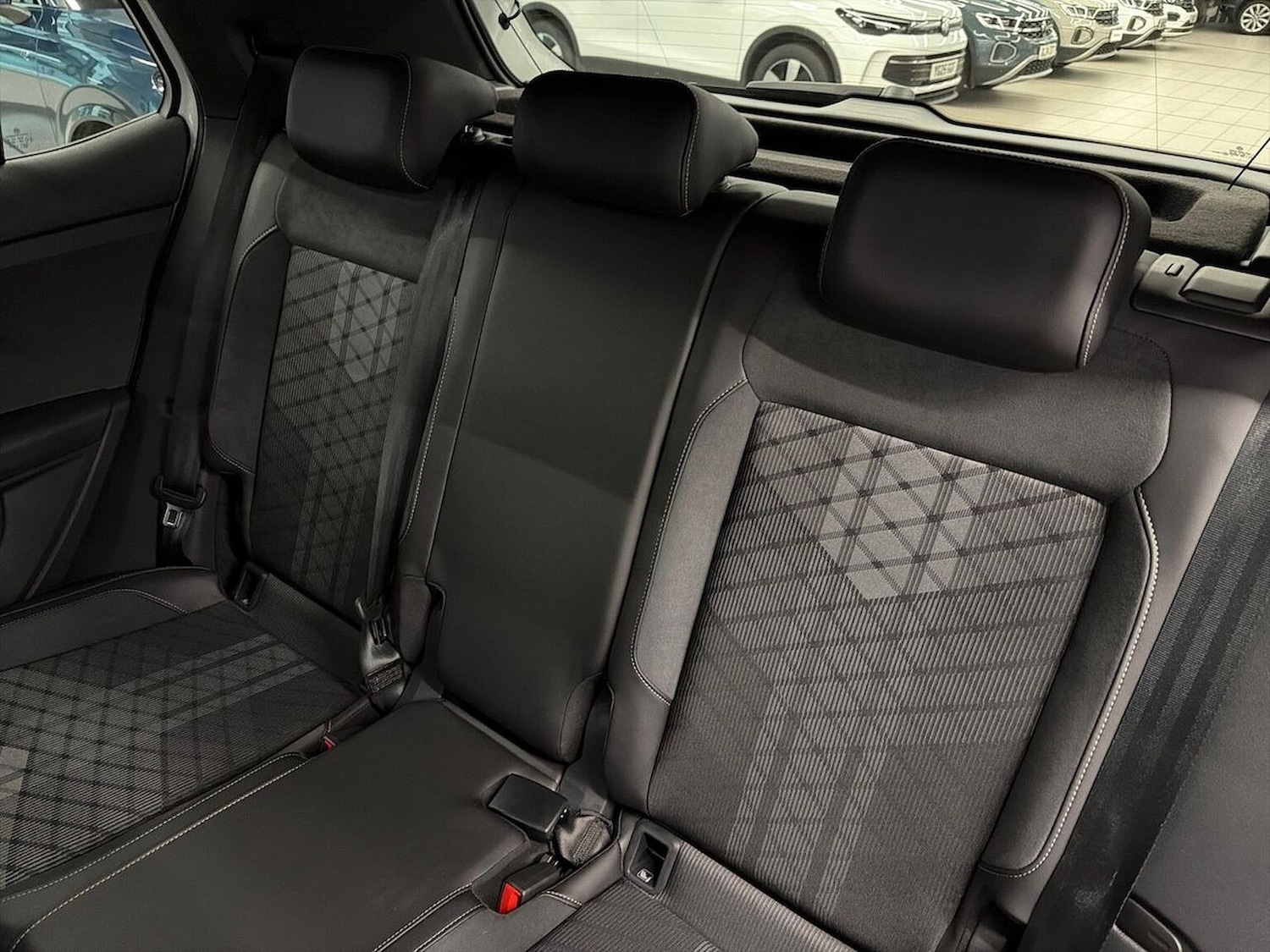 Used Volkswagen T-Cross 2025 for sale - 77555292: Photo 16