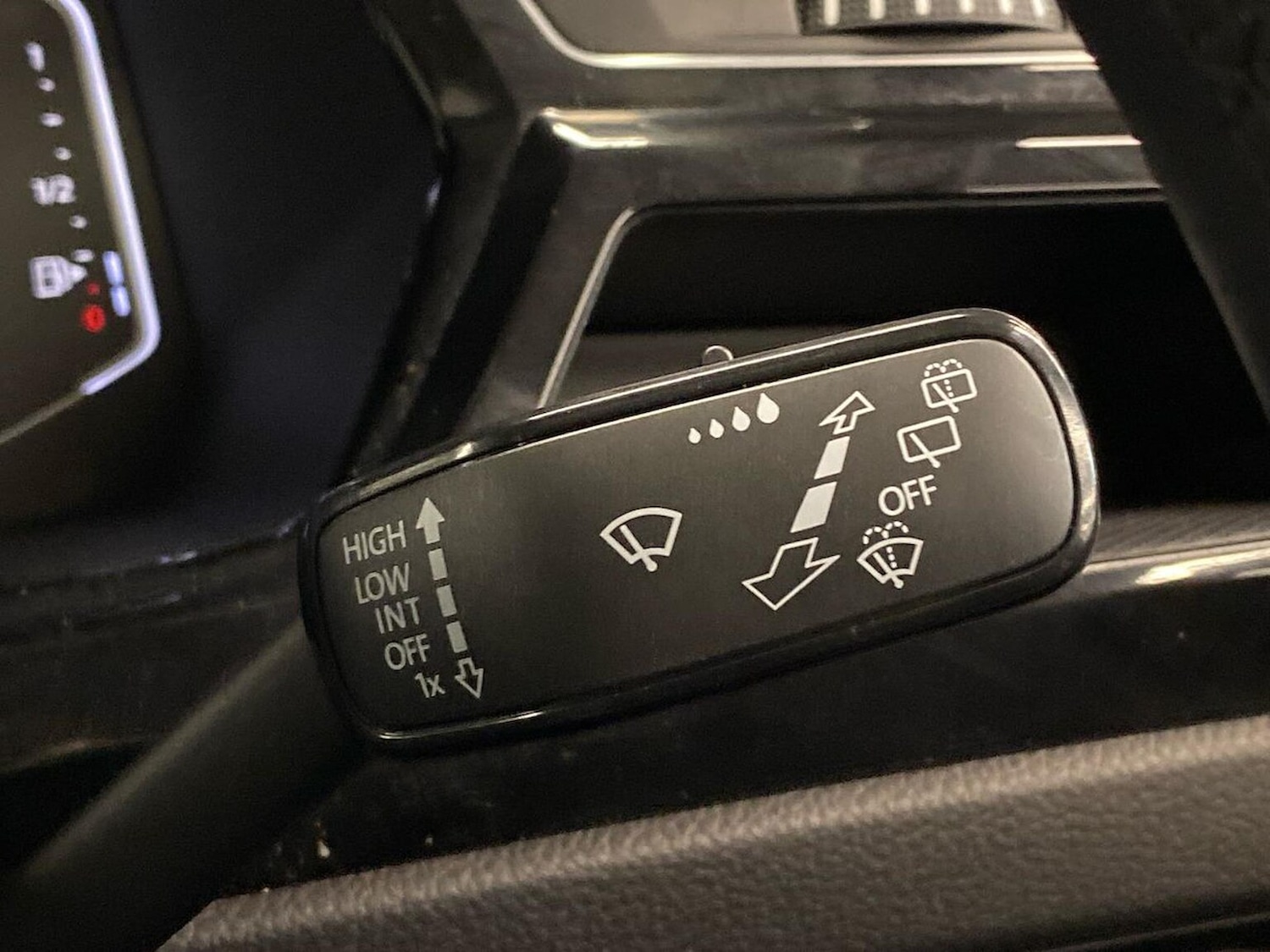 Used Volkswagen Touran 2023 for sale - 76543004: Photo 27